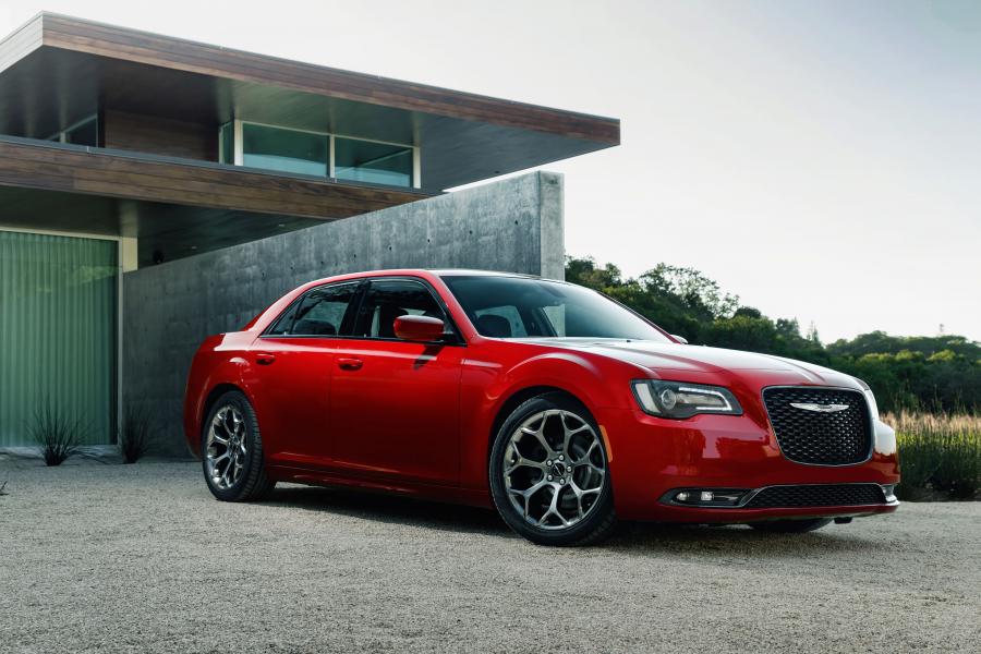  Chrysler 300C S 2015 года  (фото 37 из 59)